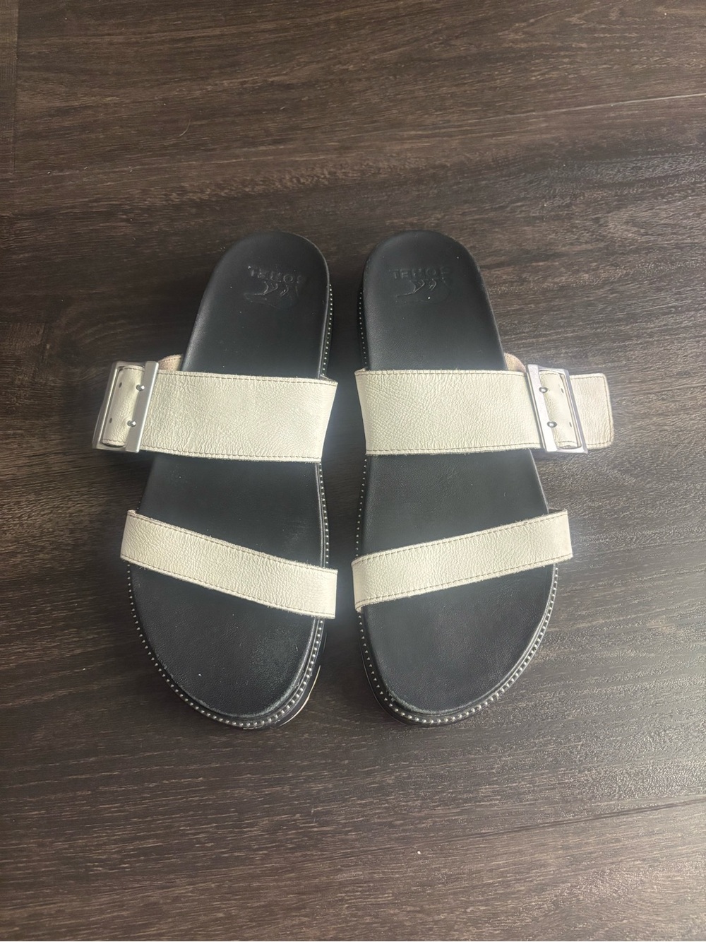 Sorel Womens Size 8 Roaming Buckle Slide Sandals White &  Lack Leather